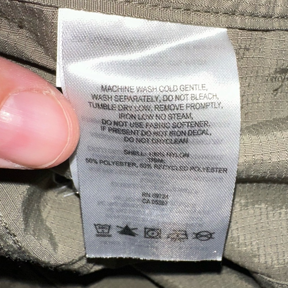 Columbia Men’s Olive Performance Fishing Gear Zip Convertible Pants- Size Large - Picture 13 of 14